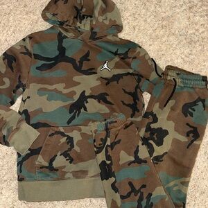 Jordan Kids Camo Sweatpants & Hoodie Set